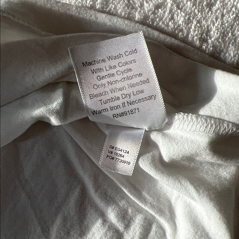 Sahalie Classic White 3/4 Sleeve Tee, L - Picture 9 of 9